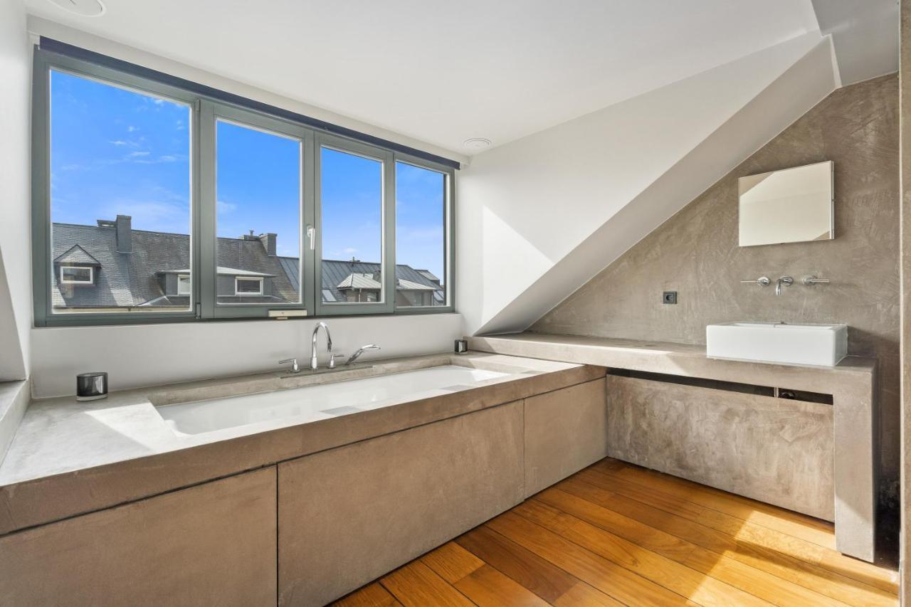 Luxury Escape With Jacuzzi Bathtub In Hollerich Id11 *